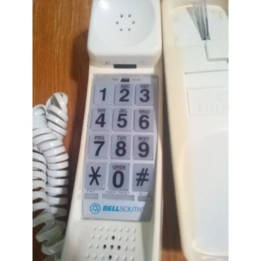 Bell South Telephone Handheld Desk Wall Mountable Push Button Hard Wired Light